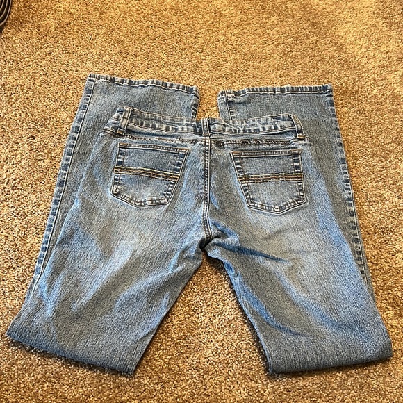 Vtg One Tuff Babe OTB Stretch Flare Leg Light Blue Jeans size 7/8 - Picture 3 of 11